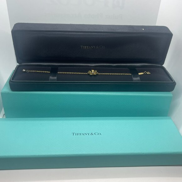 Tiffany & Co. Return to Tiffany Love Bugs Daisy Bracelet 18k Gold/Silver 6.25" - Picture 4 of 10